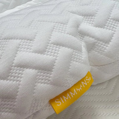 Simmons Baby Cozy Nest Lounger-Ivory
